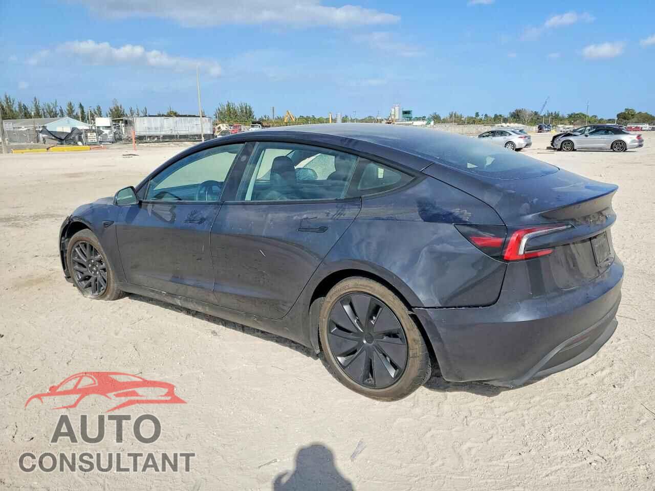 TESLA MODEL 3 2024 - 5YJ3E1EA2RF724440