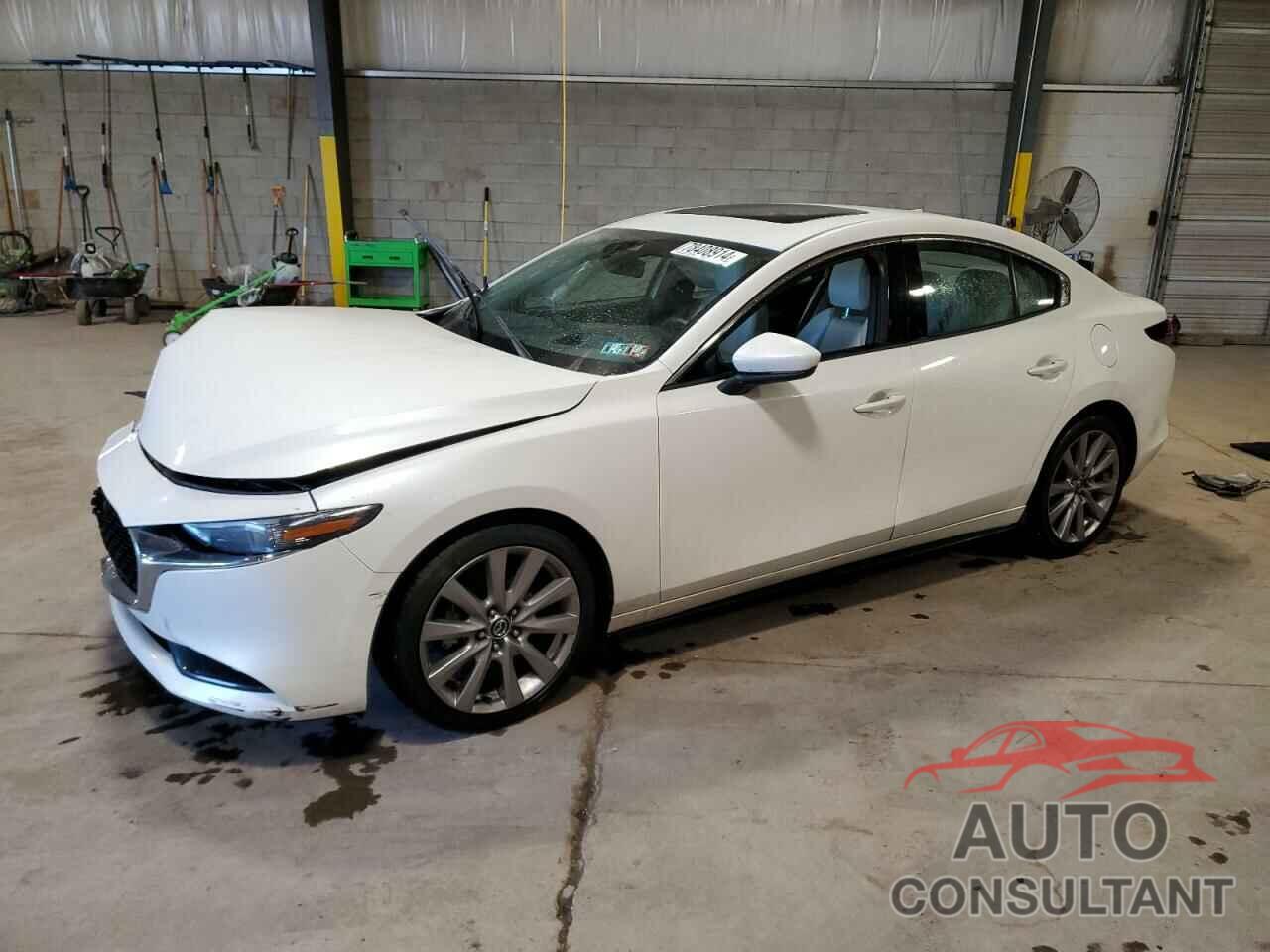 MAZDA 3 2019 - 3MZBPAEM0KM103907