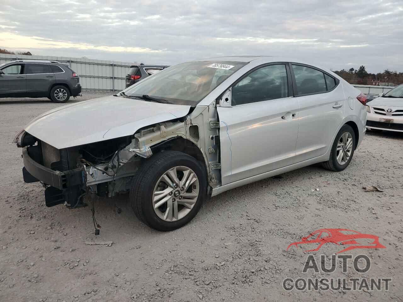 HYUNDAI ELANTRA 2019 - KMHD84LF3KU785056