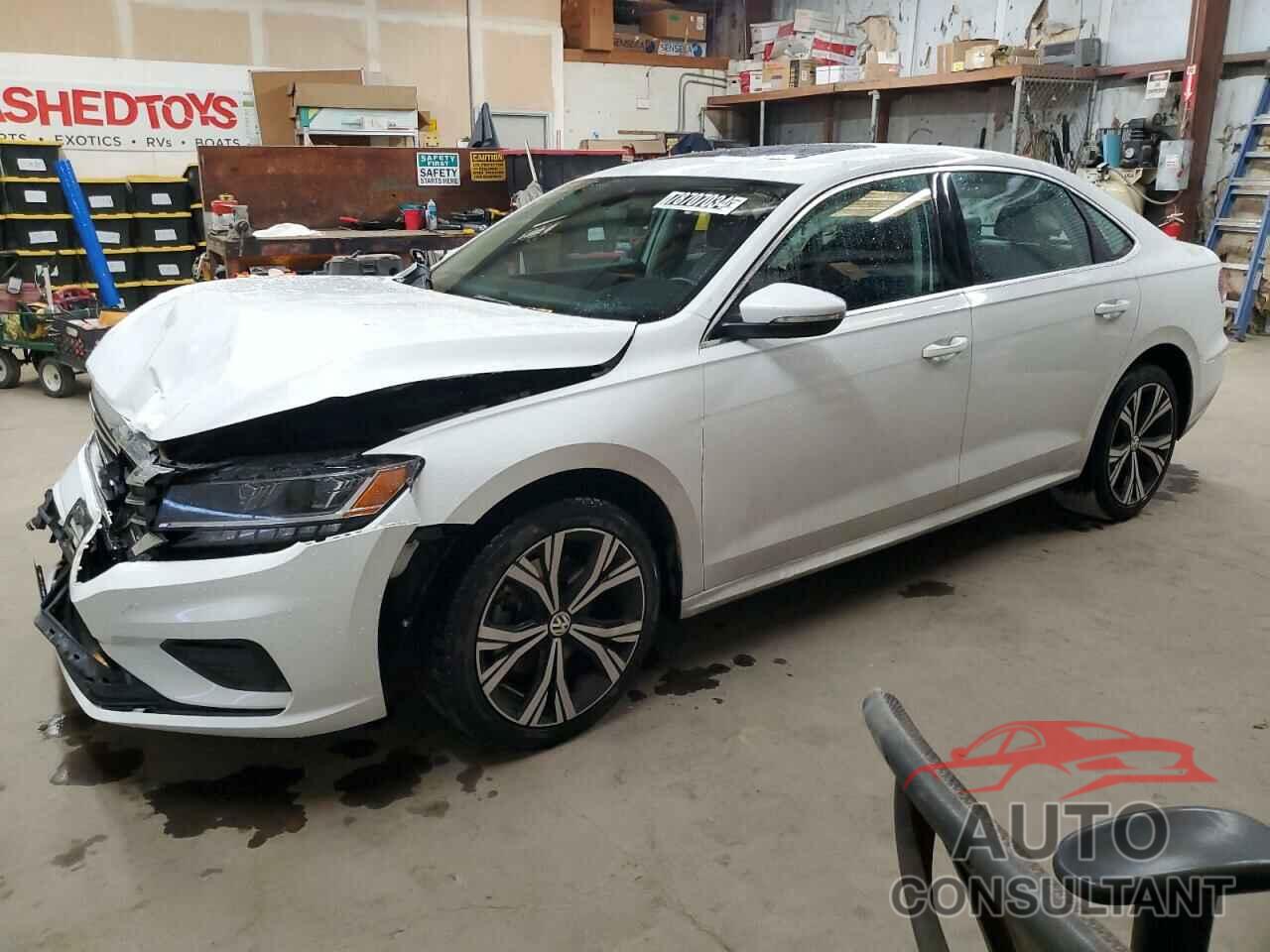 VOLKSWAGEN PASSAT 2021 - 1VWSA7A35MC002786
