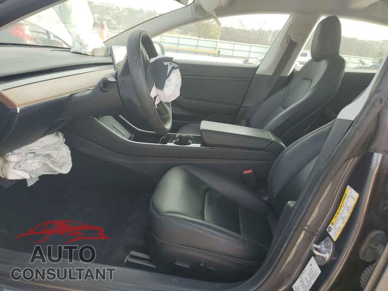 TESLA MODEL 3 2020 - 5YJ3E1EBXLF807744