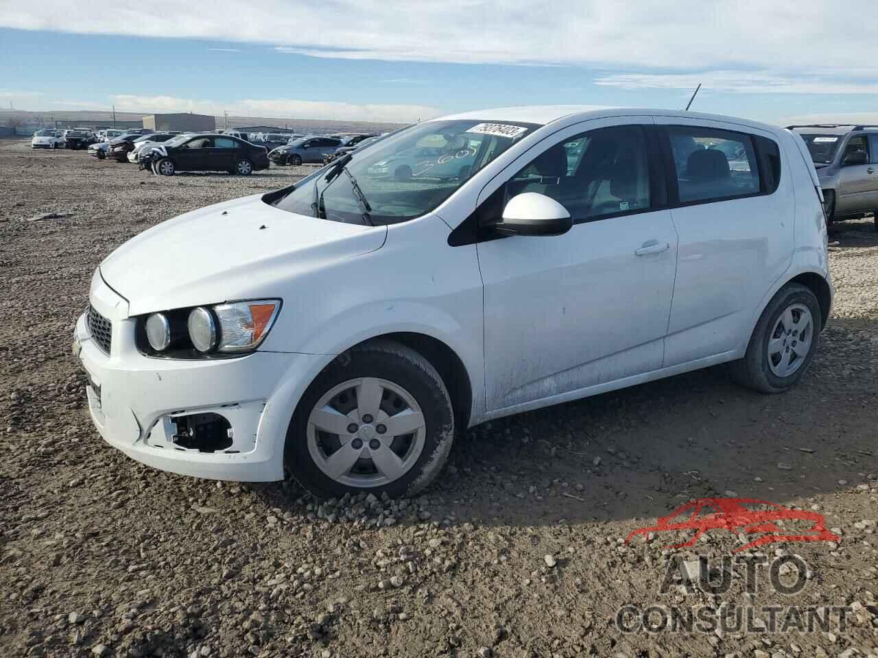 CHEVROLET SONIC 2016 - 1G1JA6SG2G4148323