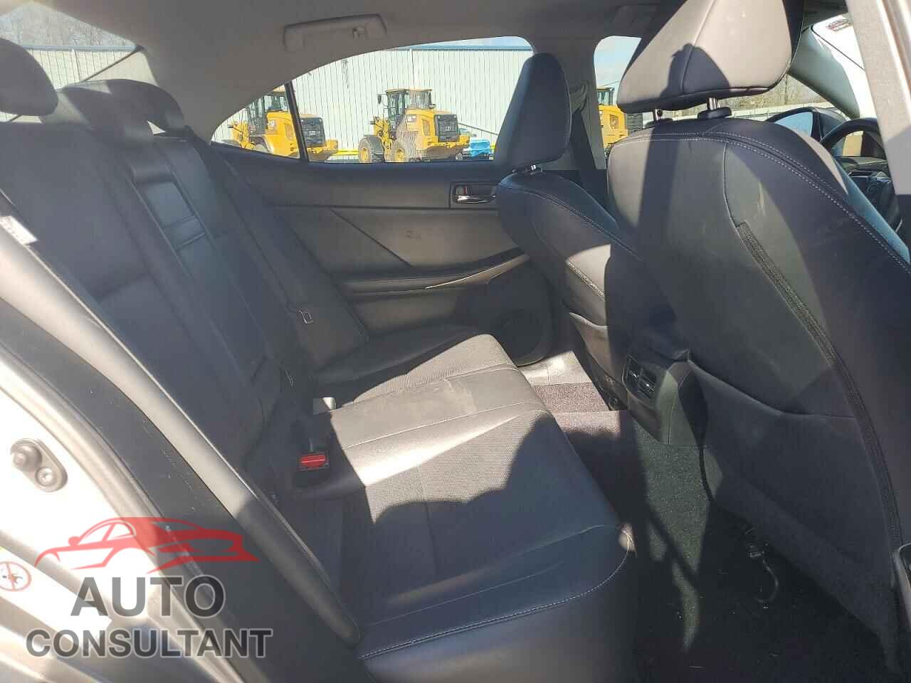 LEXUS IS 2014 - JTHCF1D24E5003912