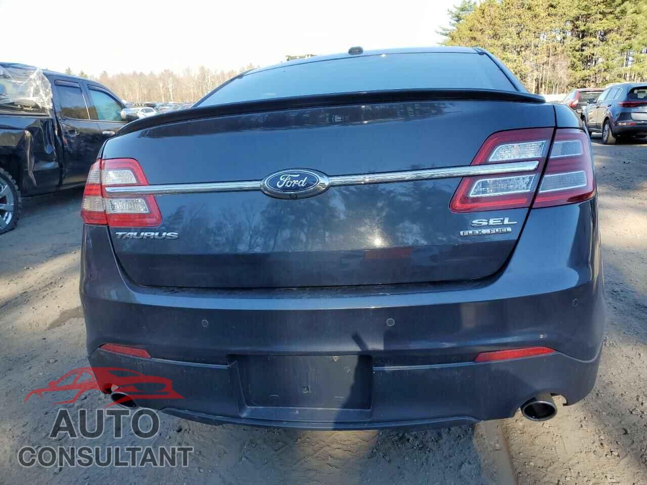 FORD TAURUS 2017 - 1FAHP2E89HG137410