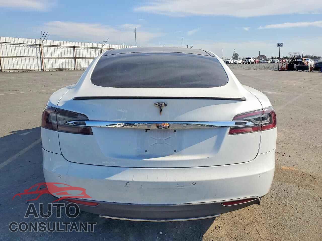 TESLA MODEL S 2014 - 5YJSA1H1XEFP29835