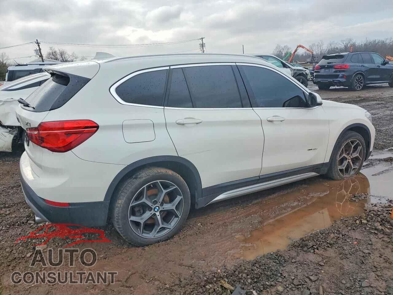 BMW X1 2017 - WBXHT3C31H5F81756