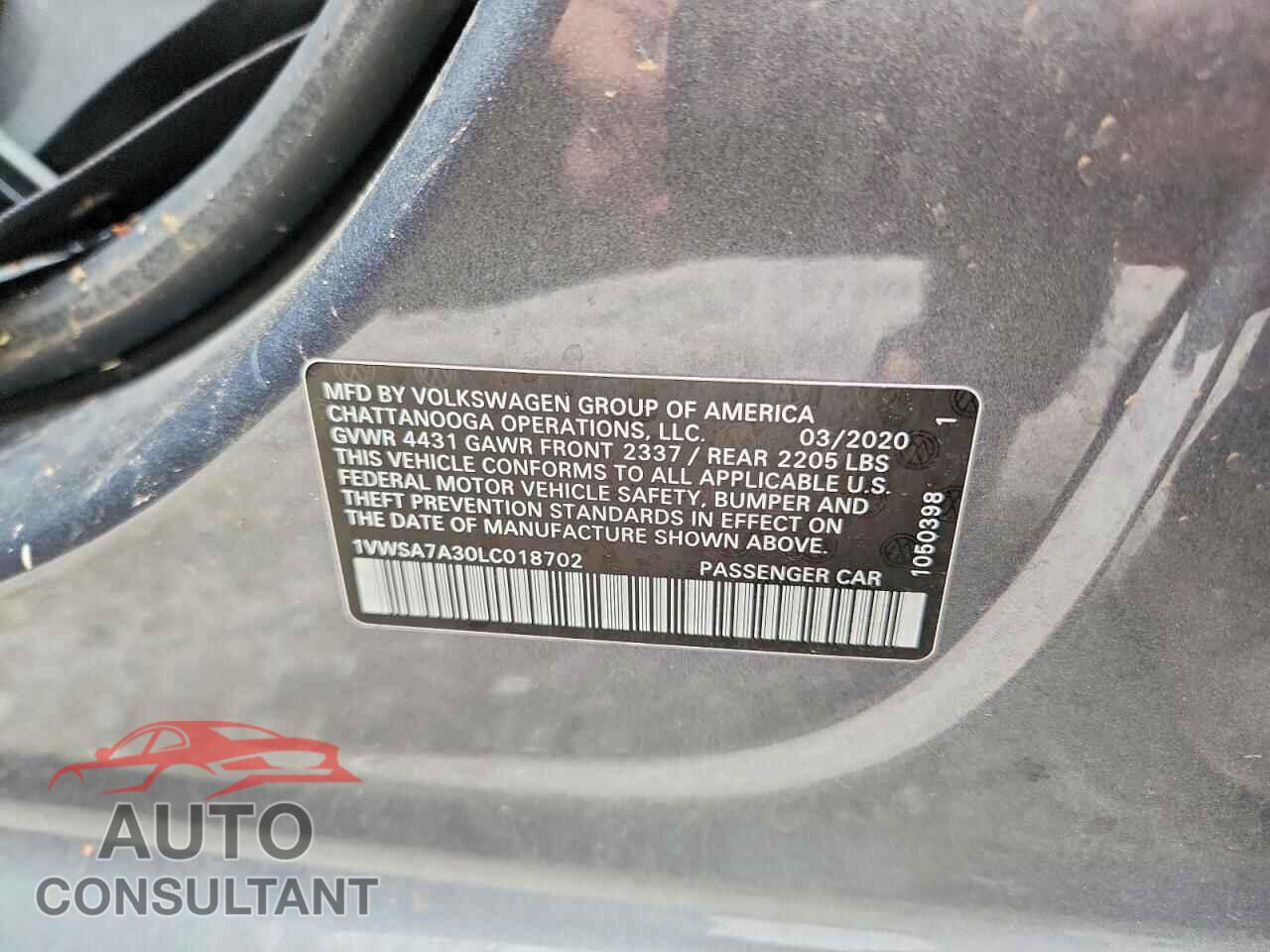 VOLKSWAGEN PASSAT 2020 - 1VWSA7A30LC018702