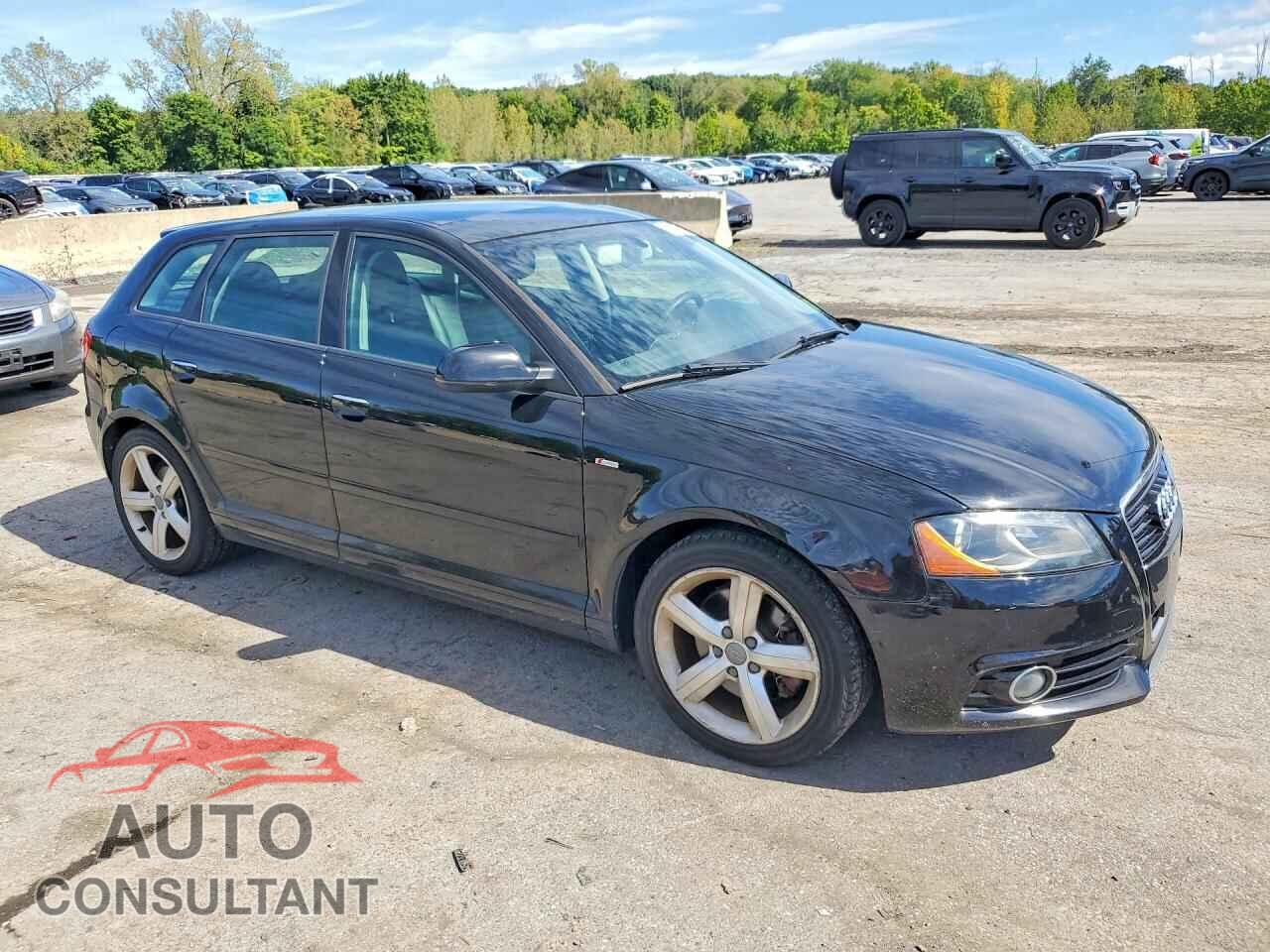AUDI A3 2012 - WAUMFAFM2CA118580