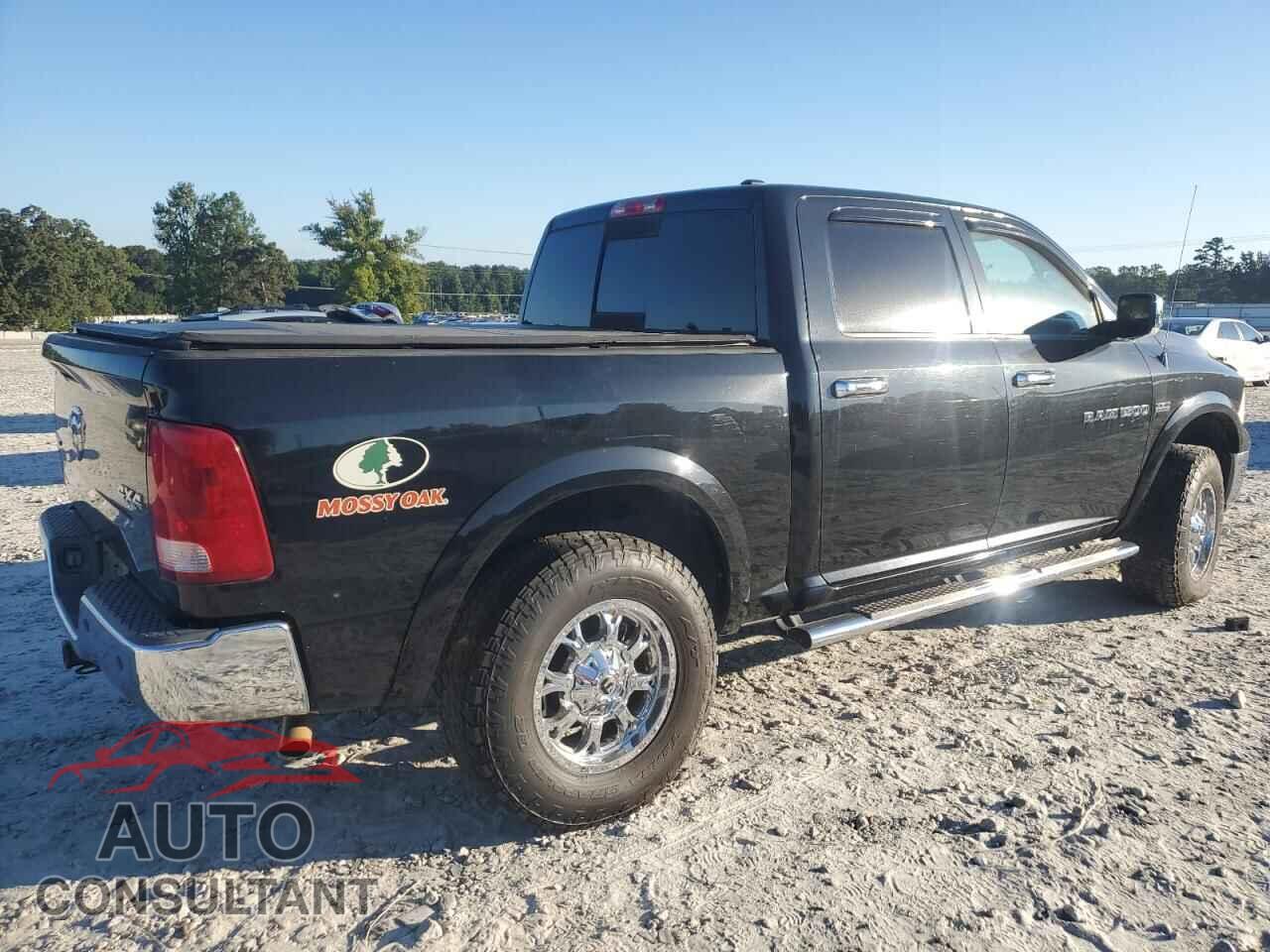 DODGE RAM 1500 2012 - 1C6RD7LT5CS201712