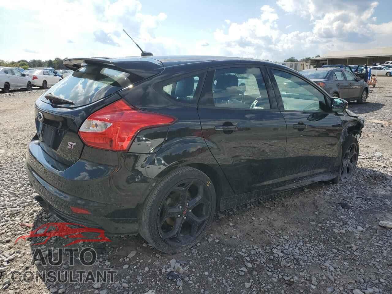 FORD FOCUS 2013 - 1FADP3L91DL349087