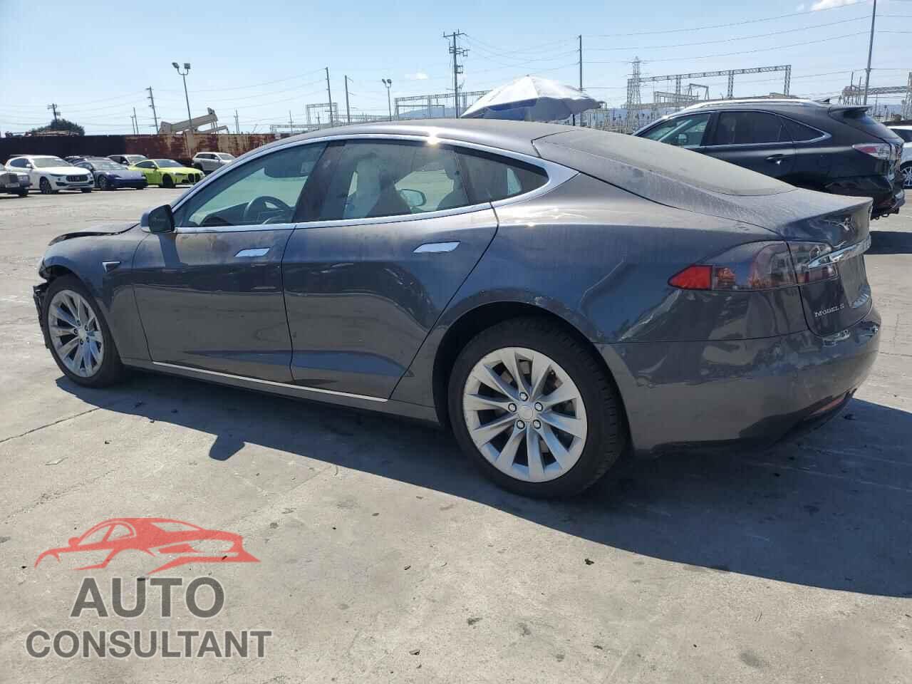 TESLA MODEL S 2018 - 5YJSA1E25JF247877