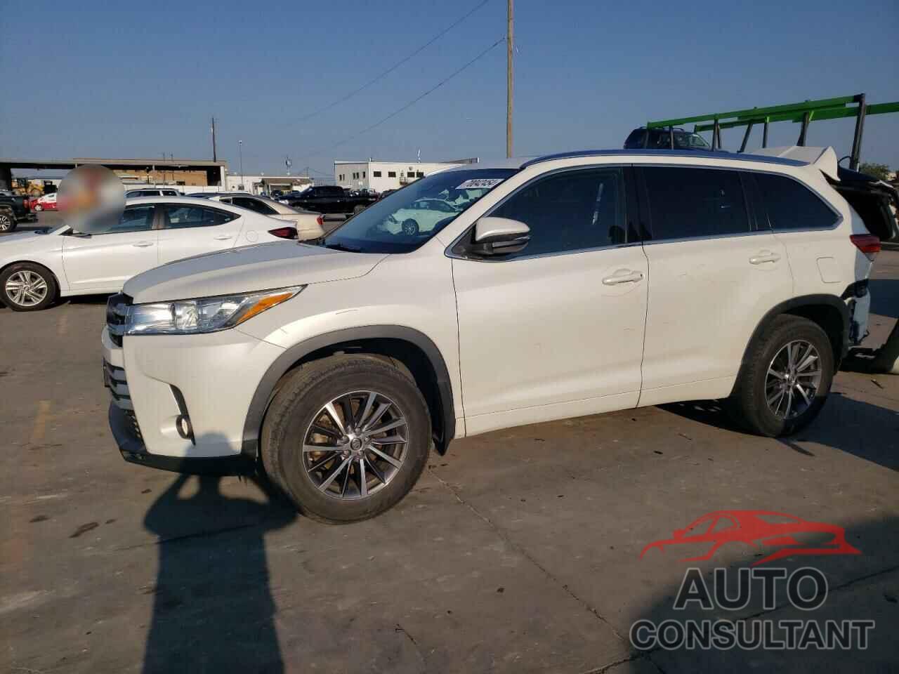 TOYOTA HIGHLANDER 2018 - 5TDJZRFH4JS541904