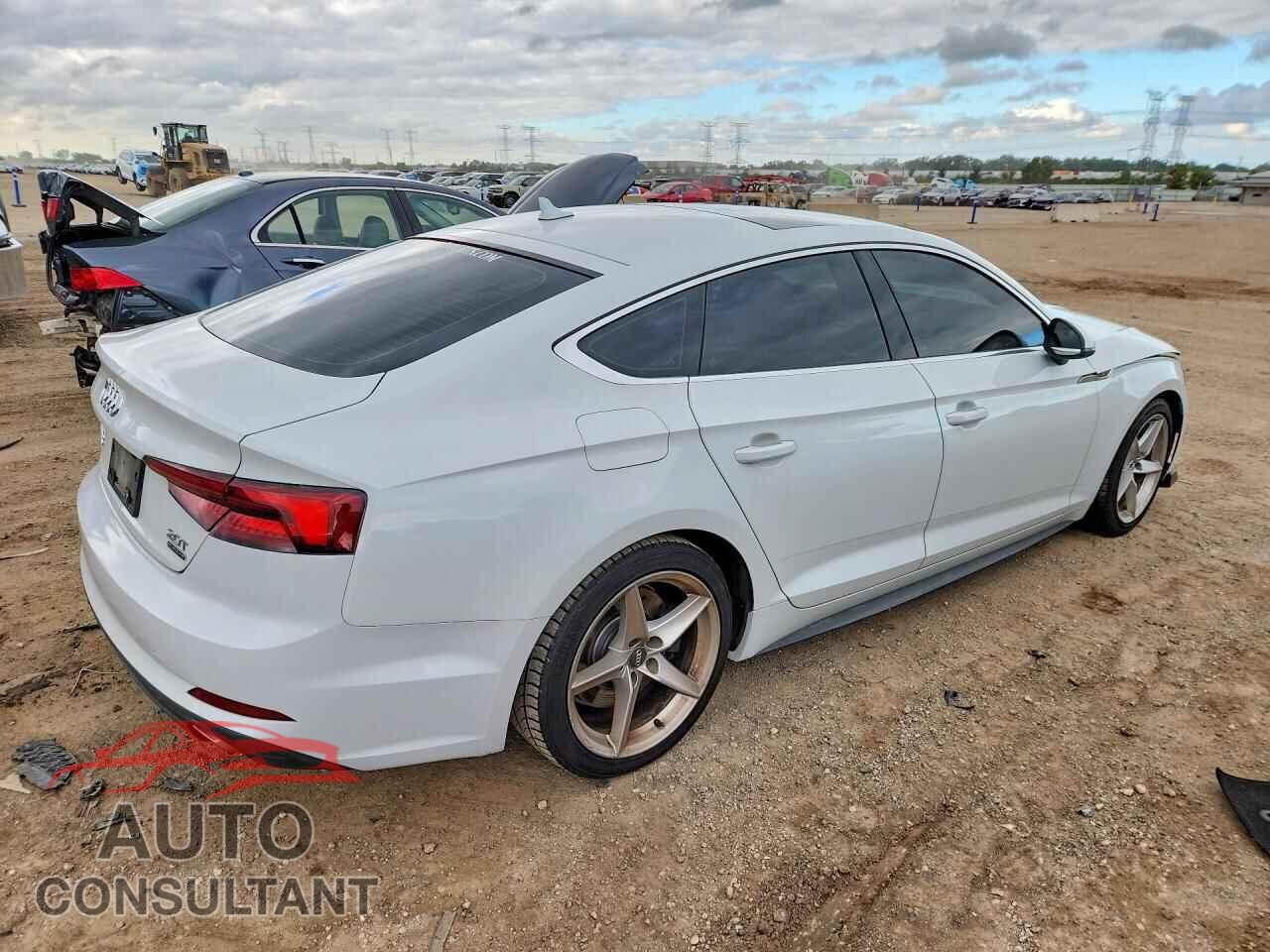 AUDI A5 2018 - WAUDNCF50JA094980