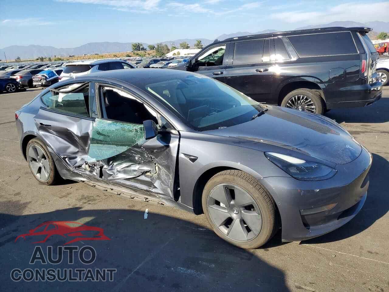 TESLA MODEL 3 2022 - 5YJ3E1EB4NF267147