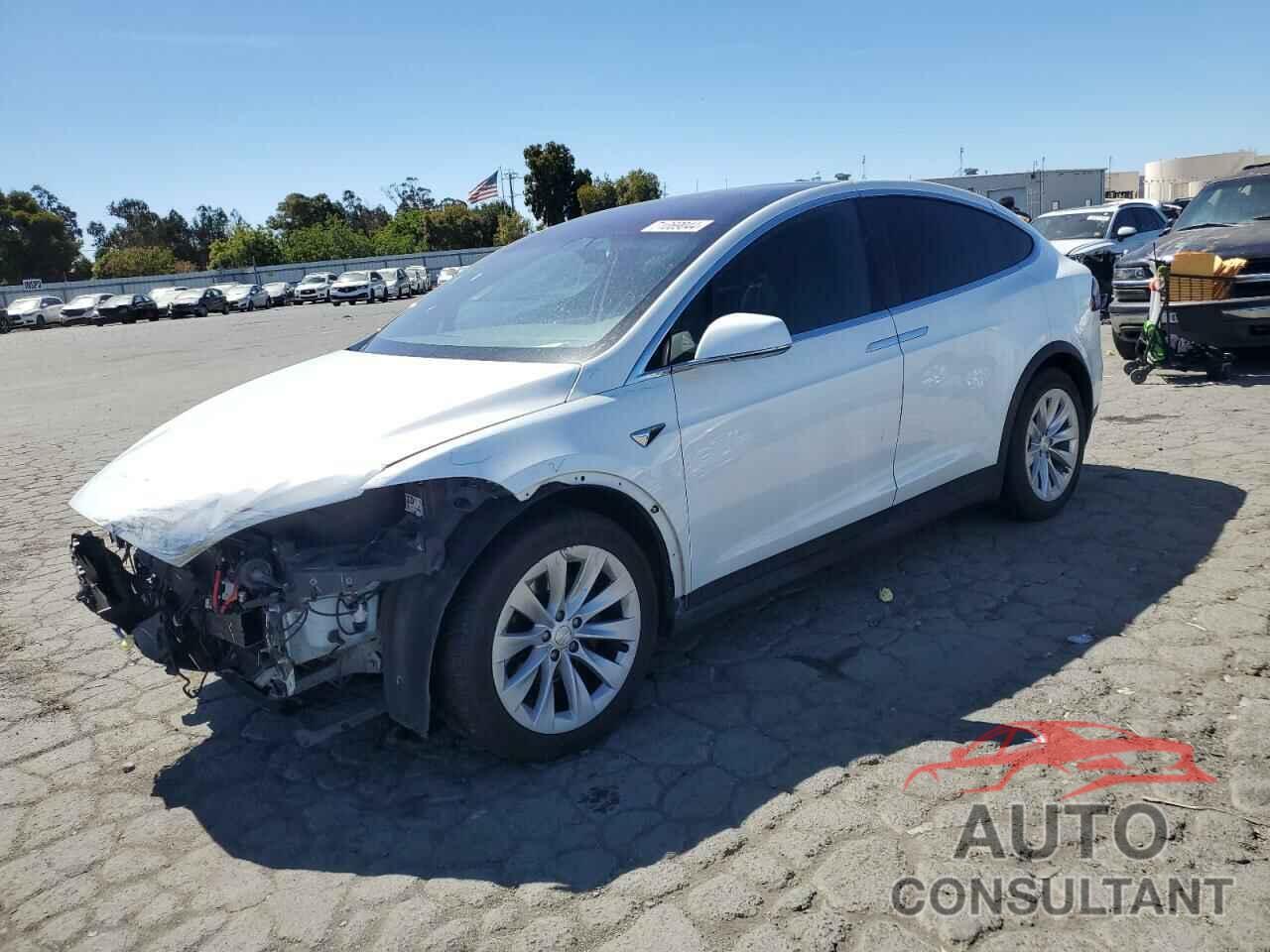 TESLA MODEL X 2017 - 5YJXCBE23HF056183