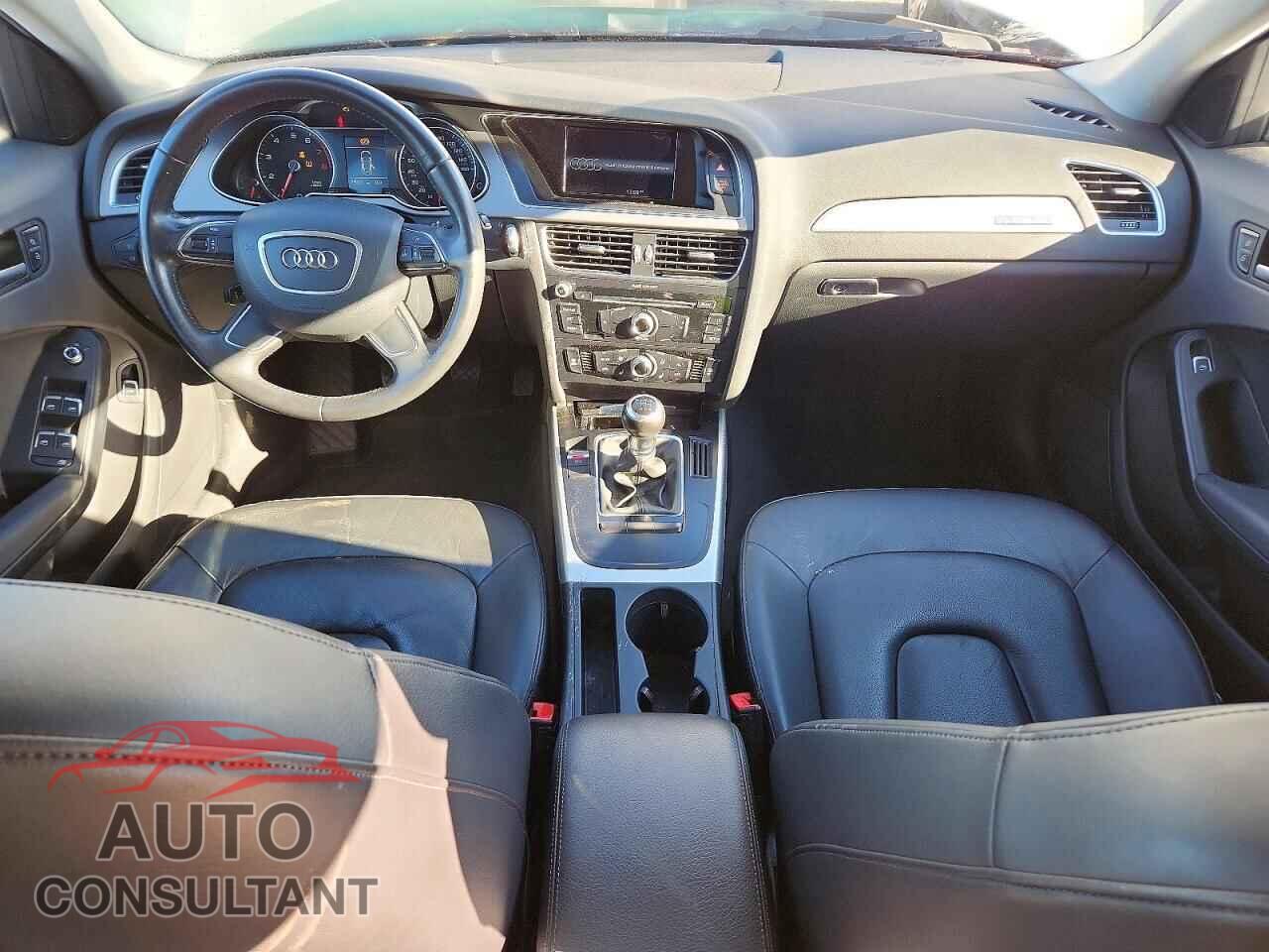 AUDI A4 2013 - WAUDFAFL0DN023923