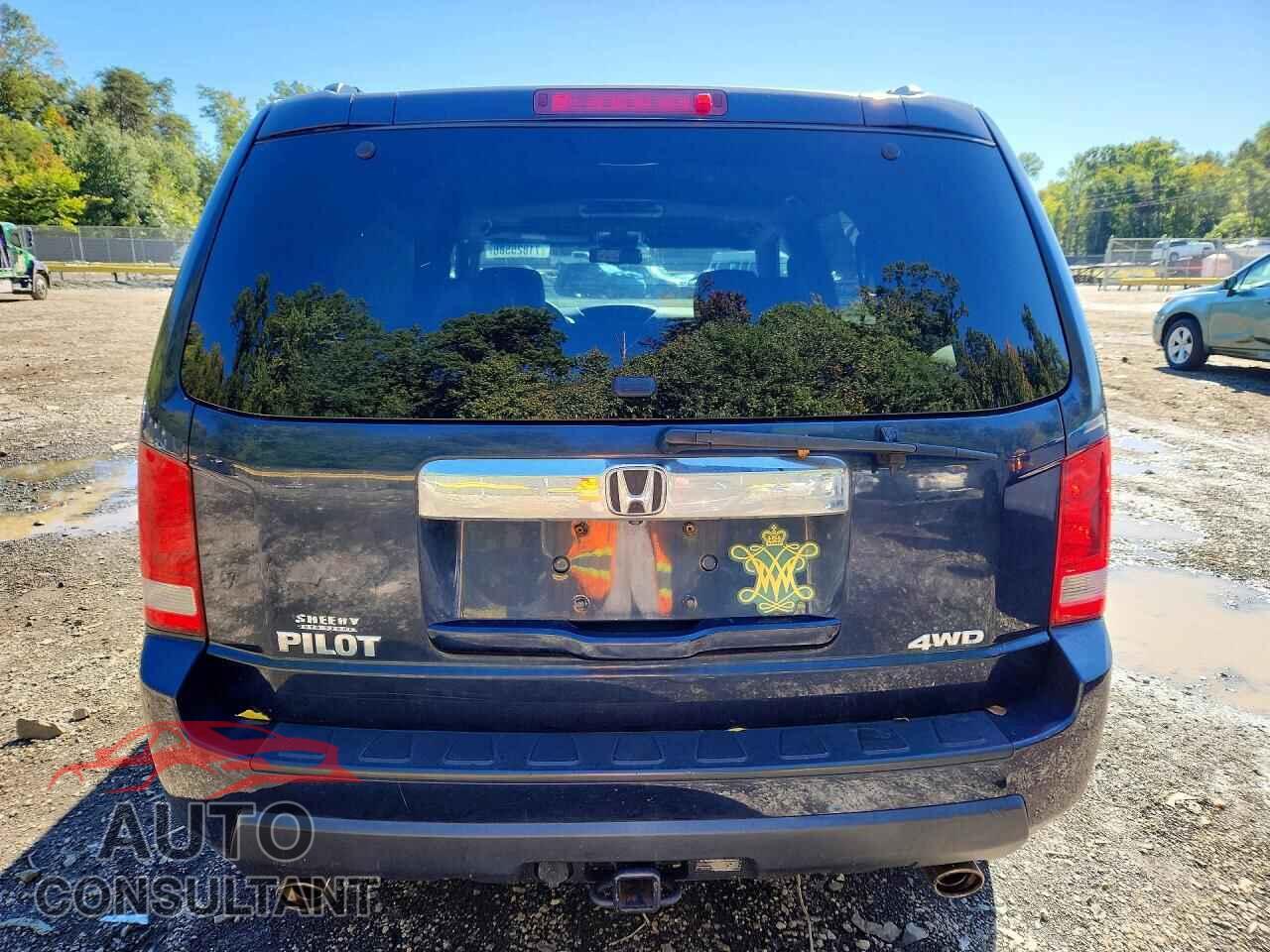 HONDA PILOT 2011 - 5FNYF4H63BB067195