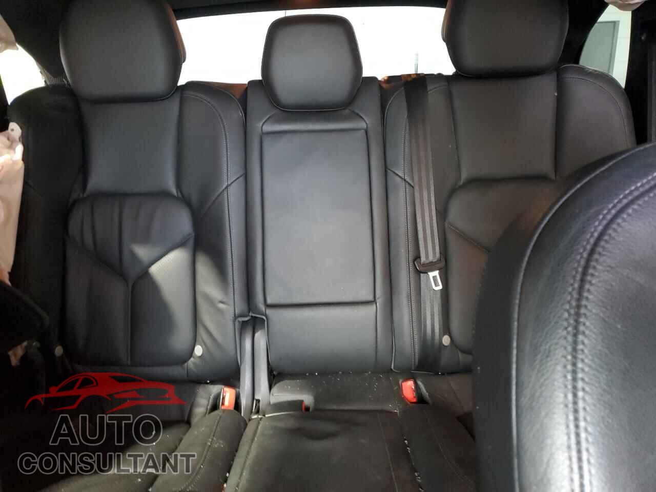 PORSCHE CAYENNE 2012 - WP1AB2A24CLA42876