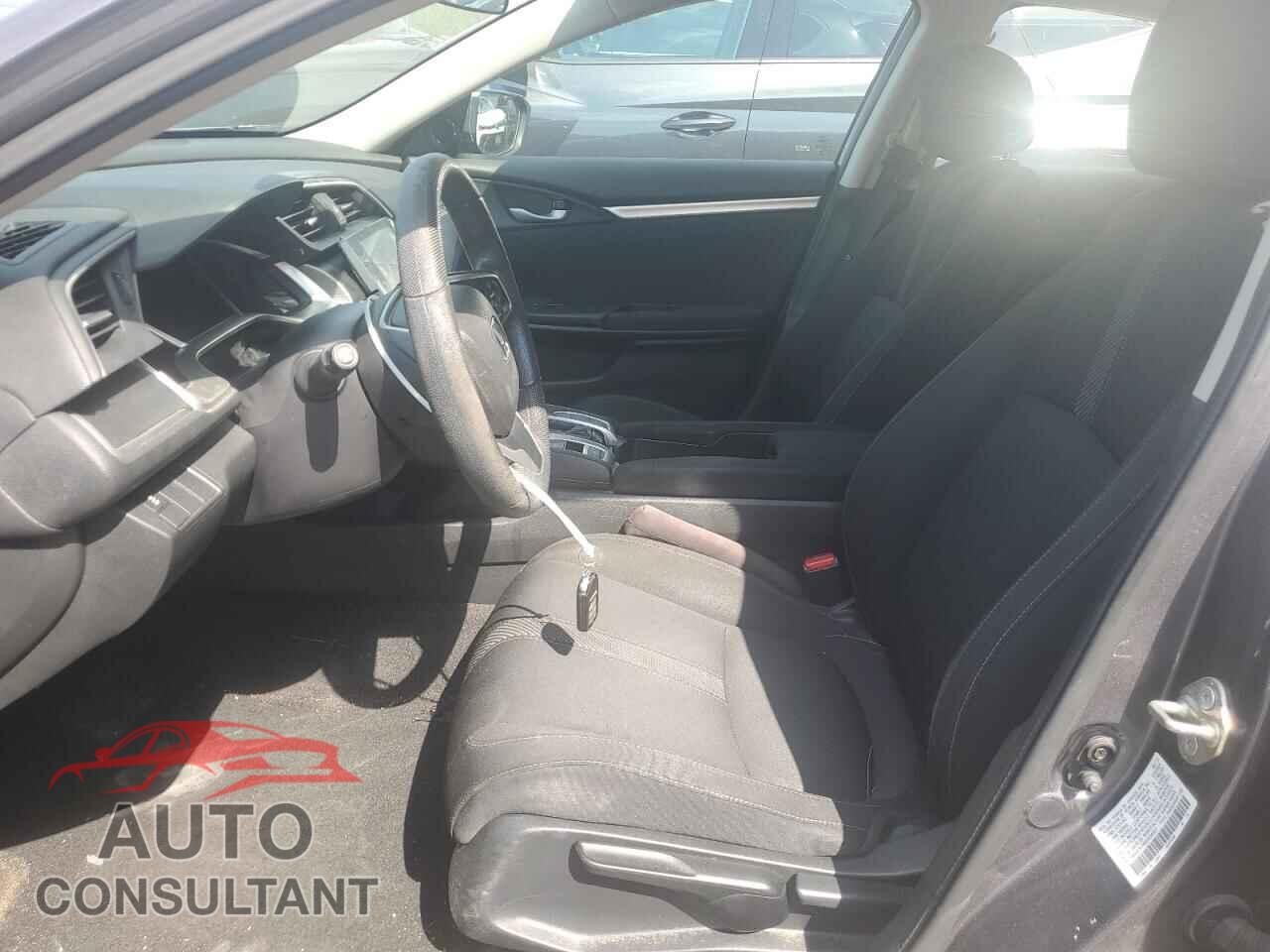 HONDA CIVIC 2017 - 2HGFC2F70HH554357