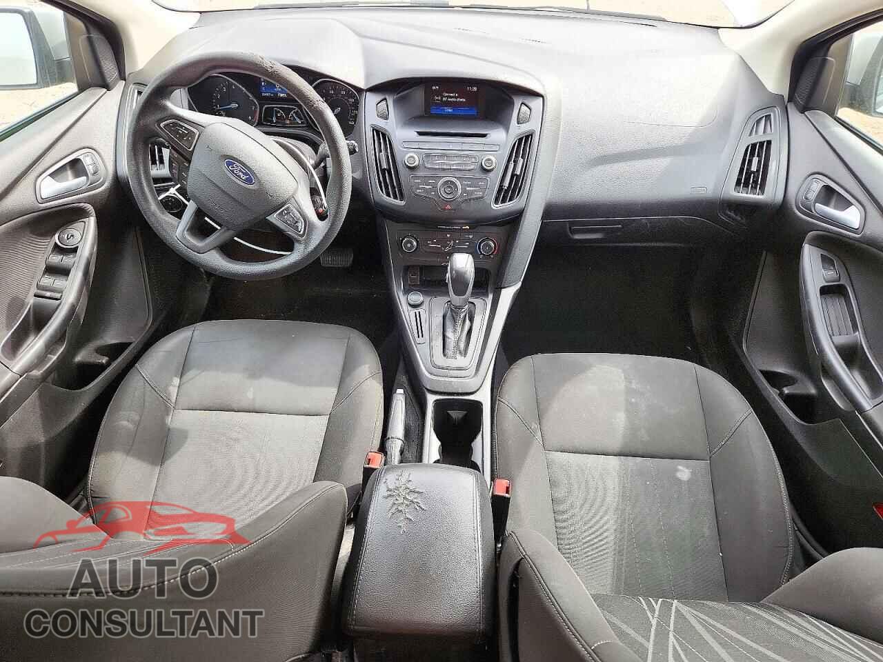 FORD FOCUS 2015 - 1FADP3K24FL291368