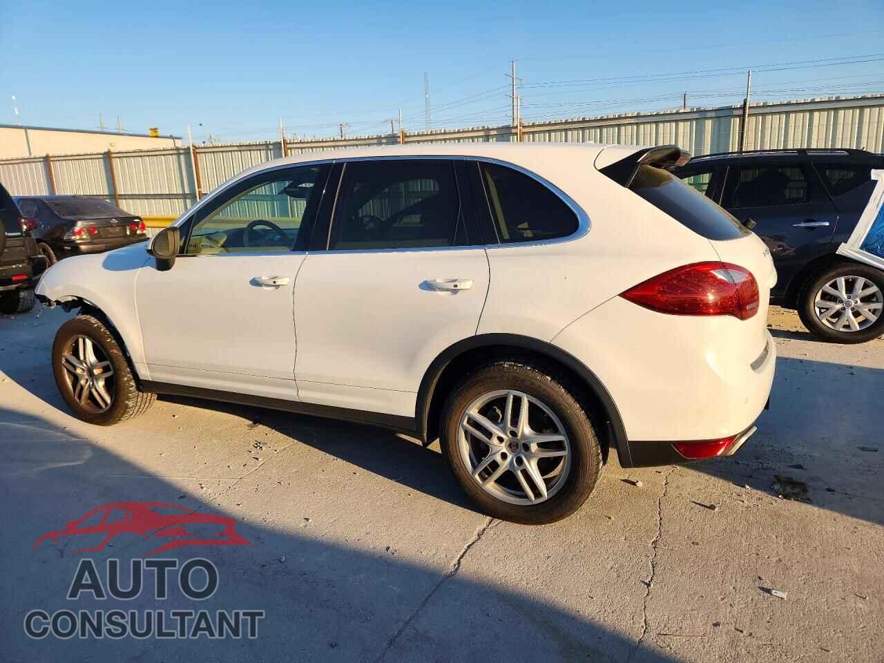 PORSCHE CAYENNE 2014 - WP1AA2A25ELA01310