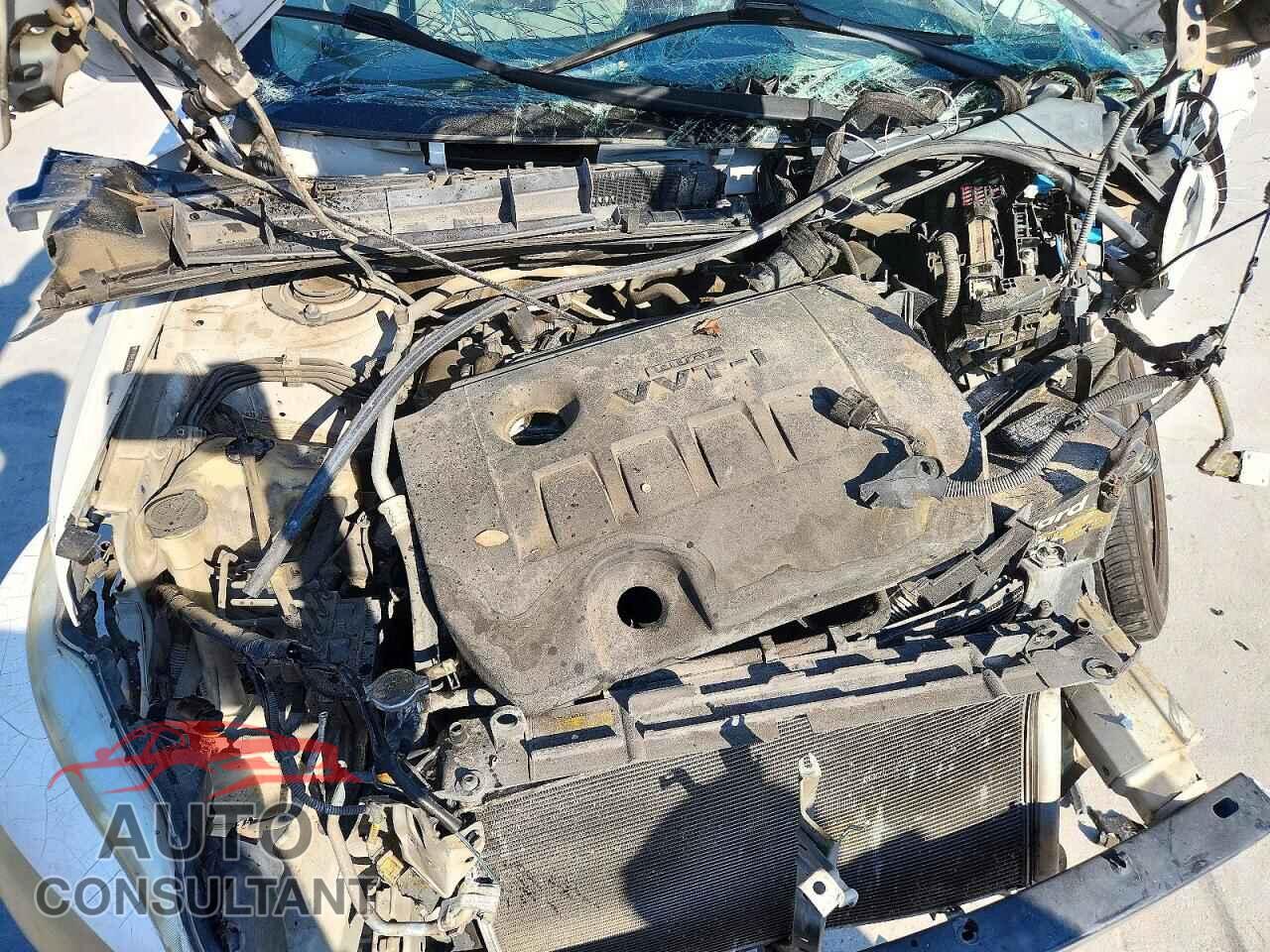 TOYOTA COROLLA 2011 - 2T1BU4EE1BC609244