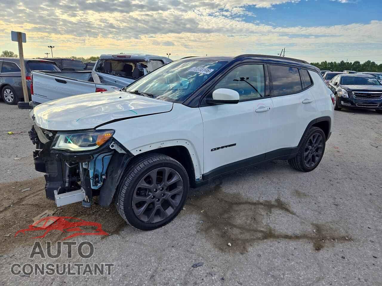 JEEP COMPASS 2019 - 3C4NJDCB8KT669999