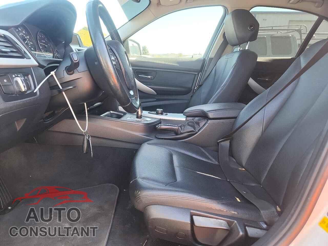 BMW 3 SERIES 2012 - WBA3A5C54CF342547