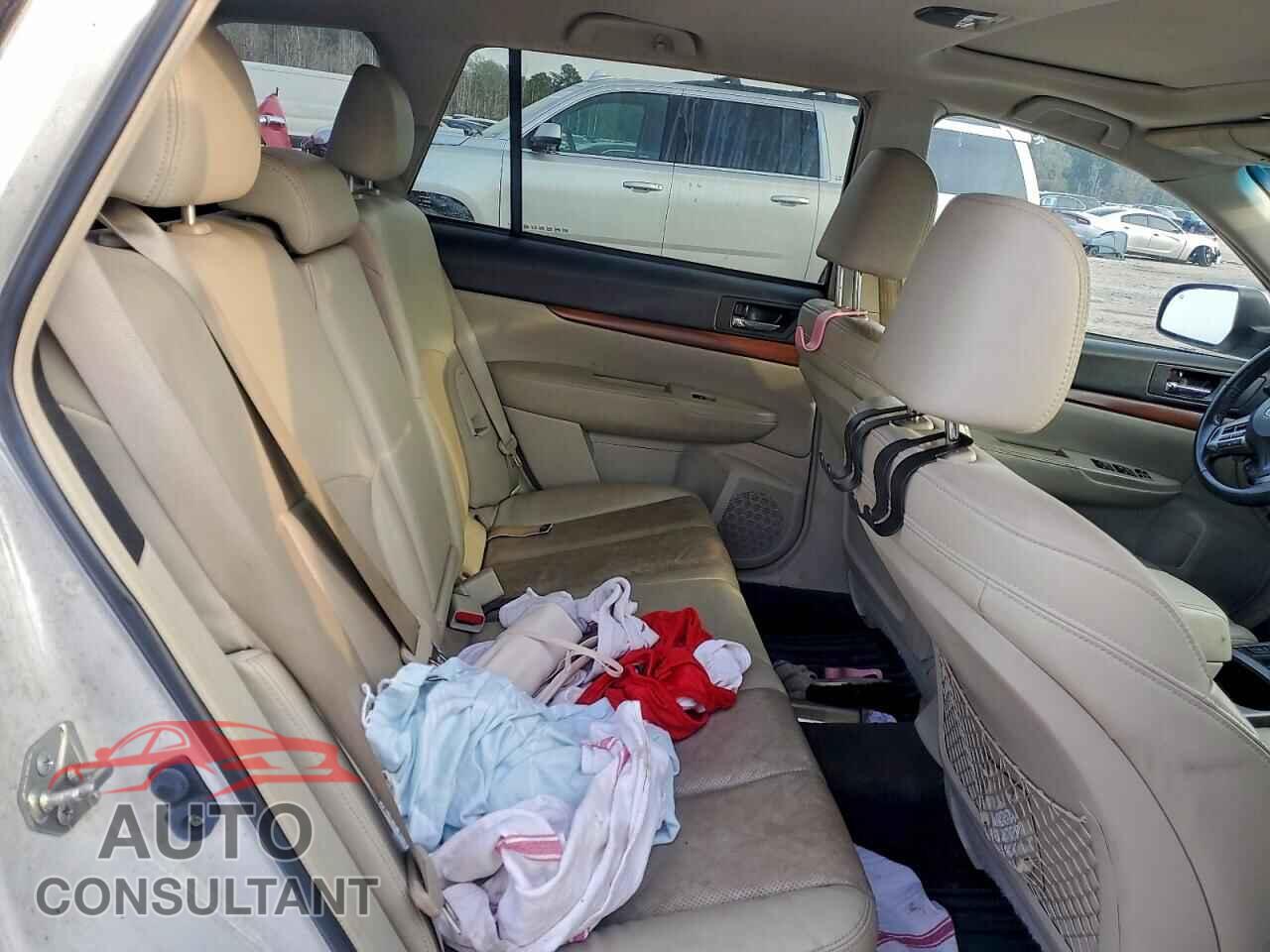 SUBARU OUTBACK 2014 - 4S4BRBLC8E3321690