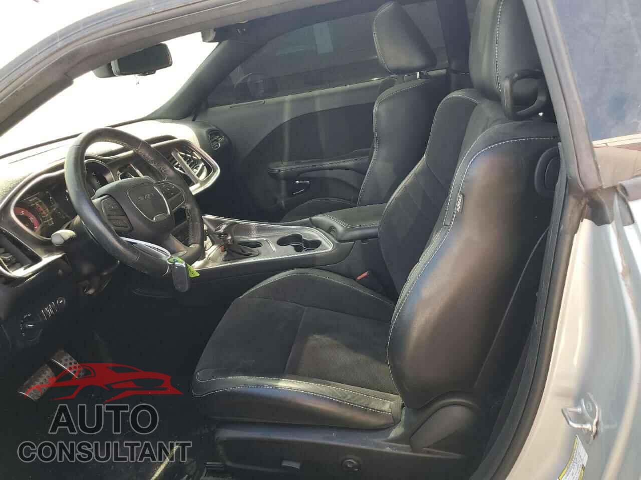 DODGE CHALLENGER 2019 - 2C3CDZL99KH679771
