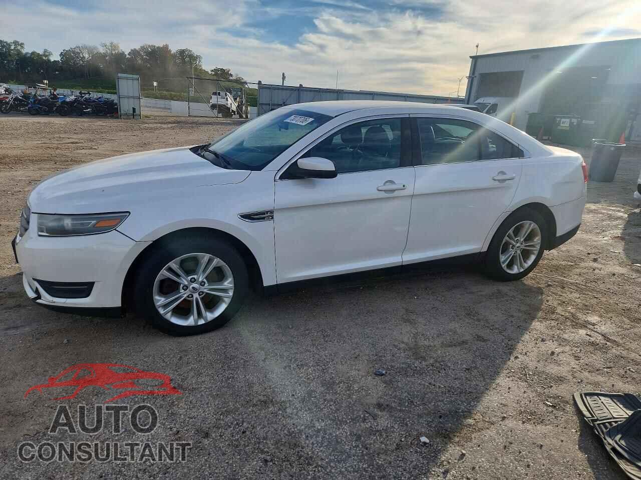 FORD TAURUS 2013 - 1FAHP2E85DG207530