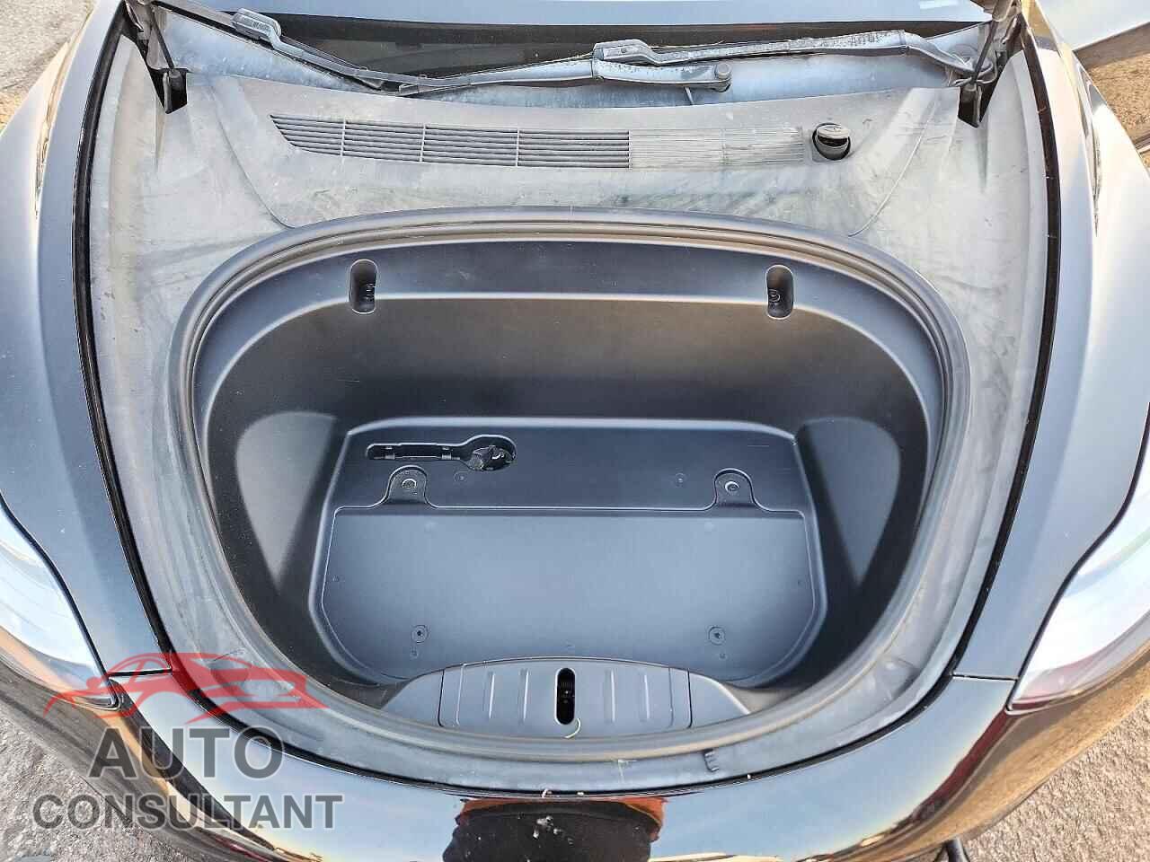 TESLA MODEL 3 2020 - 5YJ3E1EA9LF633642