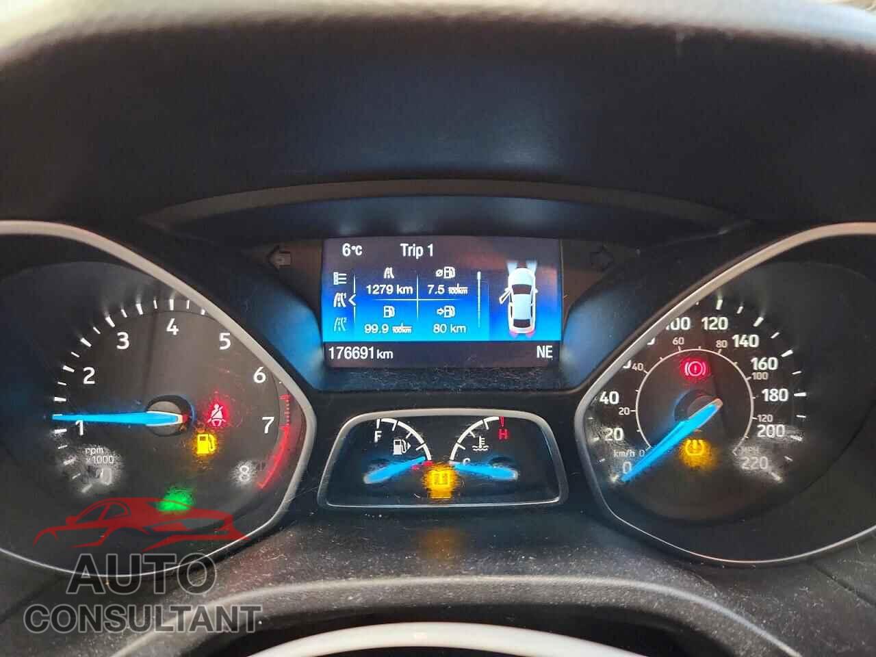 FORD FOCUS 2016 - 1FADP3K26GL334142