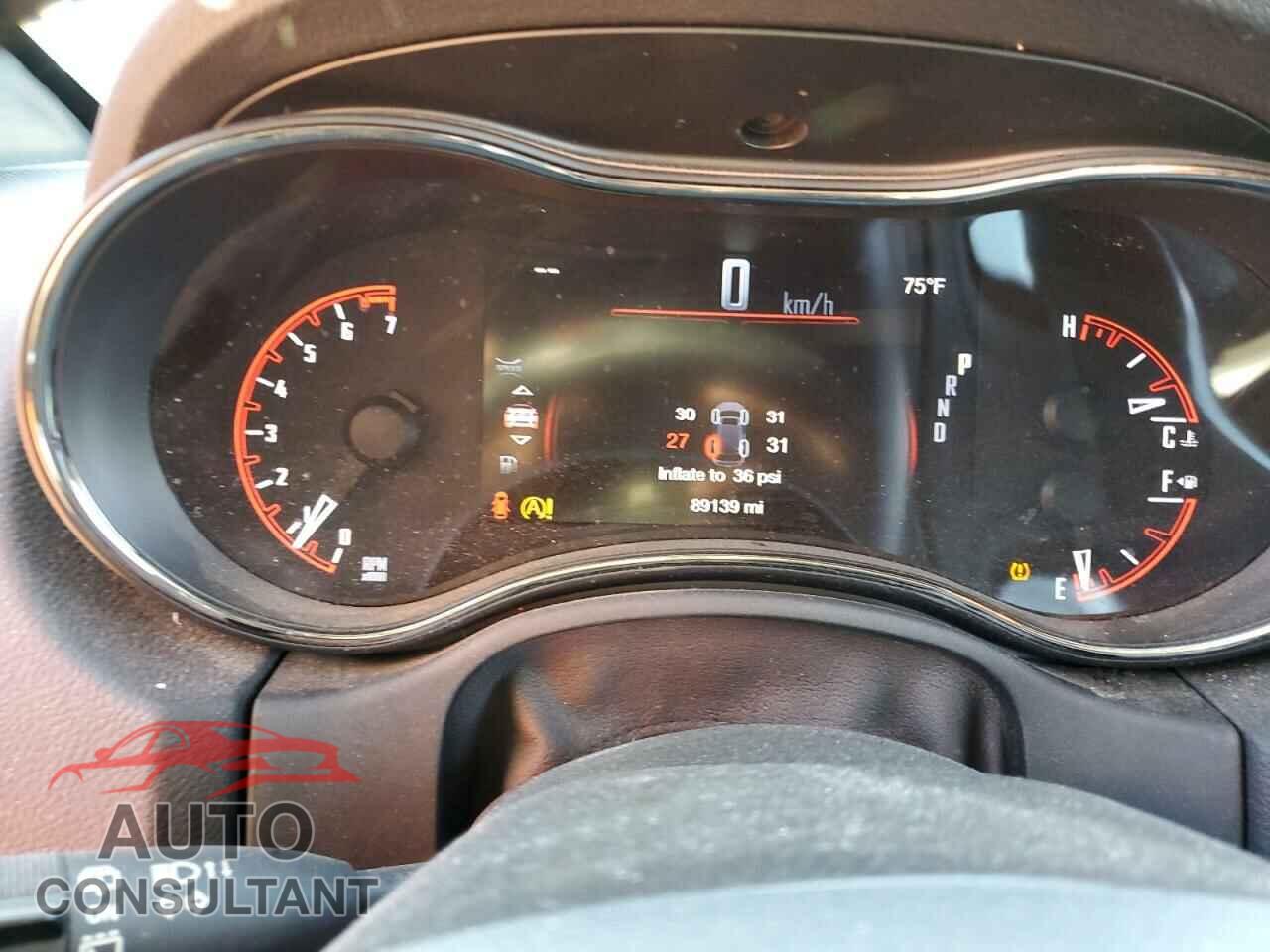 DODGE DURANGO 2019 - 1C4RDJDG5KC557352
