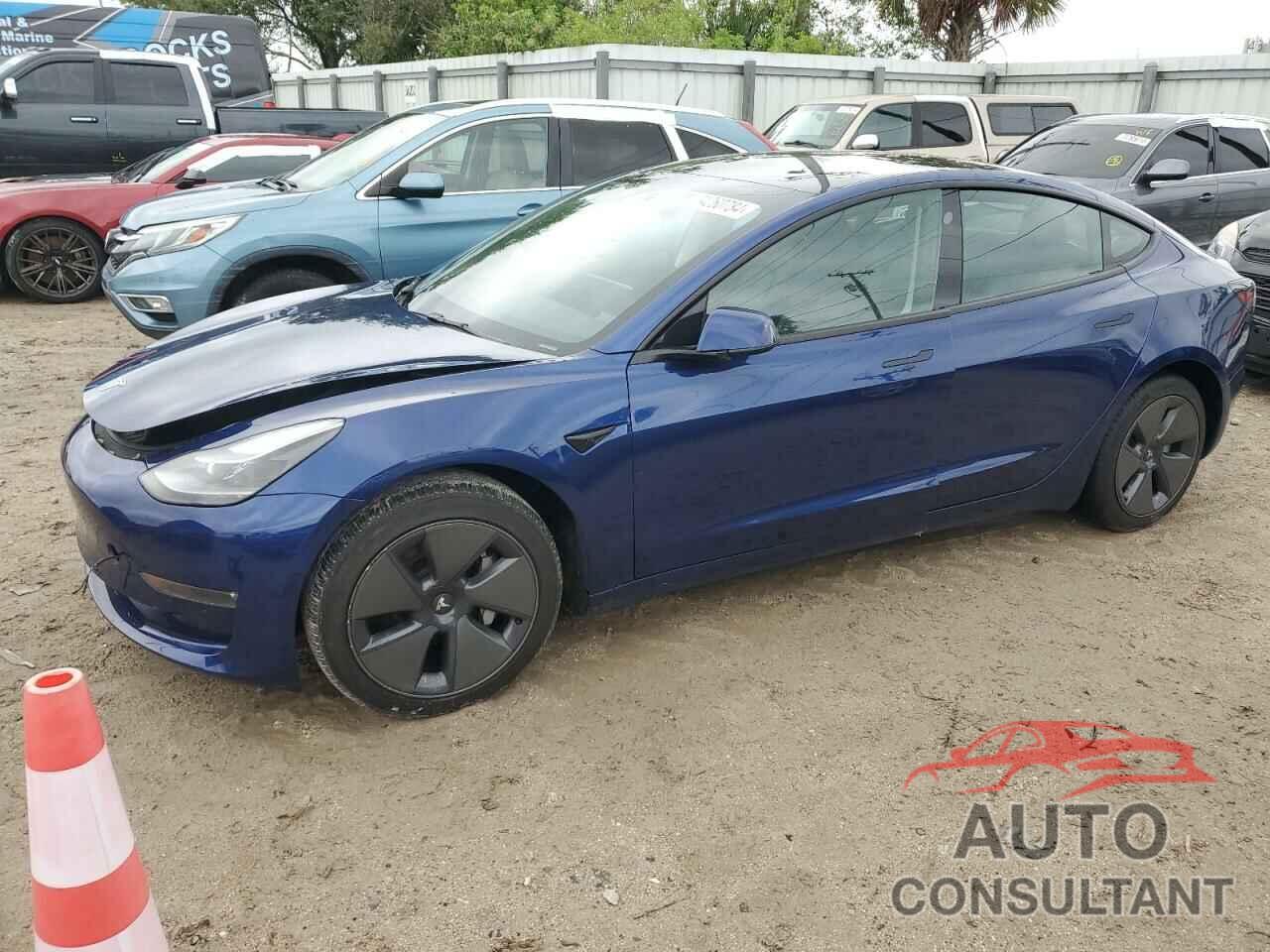 TESLA MODEL 3 2022 - 5YJ3E1EB5NF334399