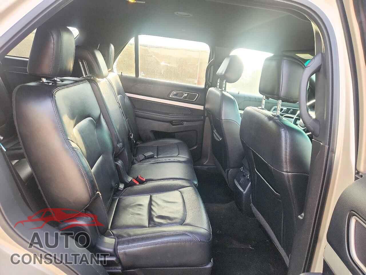 FORD EXPLORER 2017 - 1FM5K7D83HGA10335