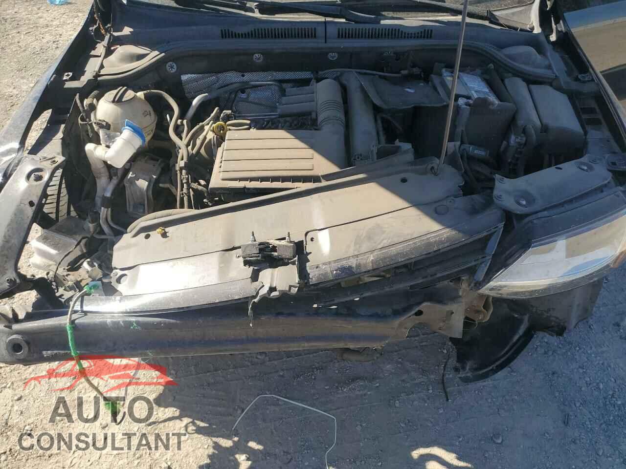 VOLKSWAGEN JETTA 2017 - 3VW2B7AJ8HM412403