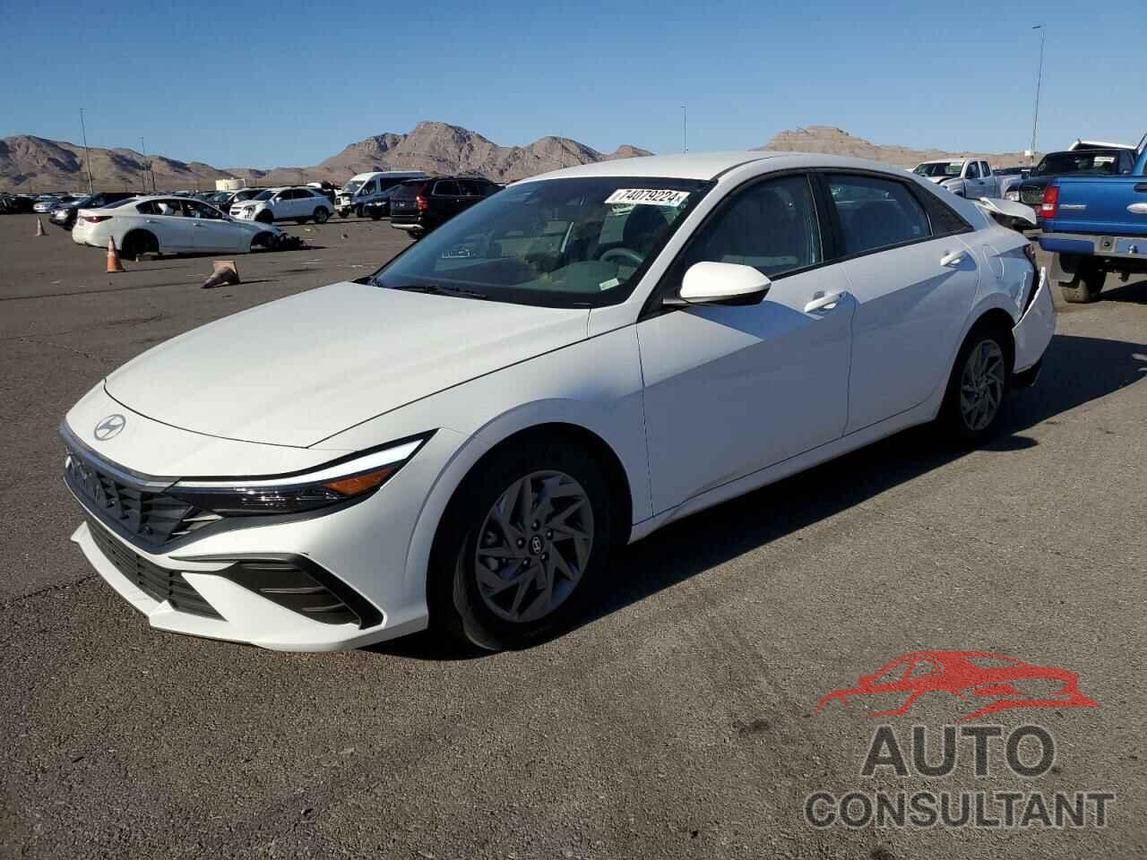 HYUNDAI ELANTRA 2024 - KMHLM4DGXRU649063