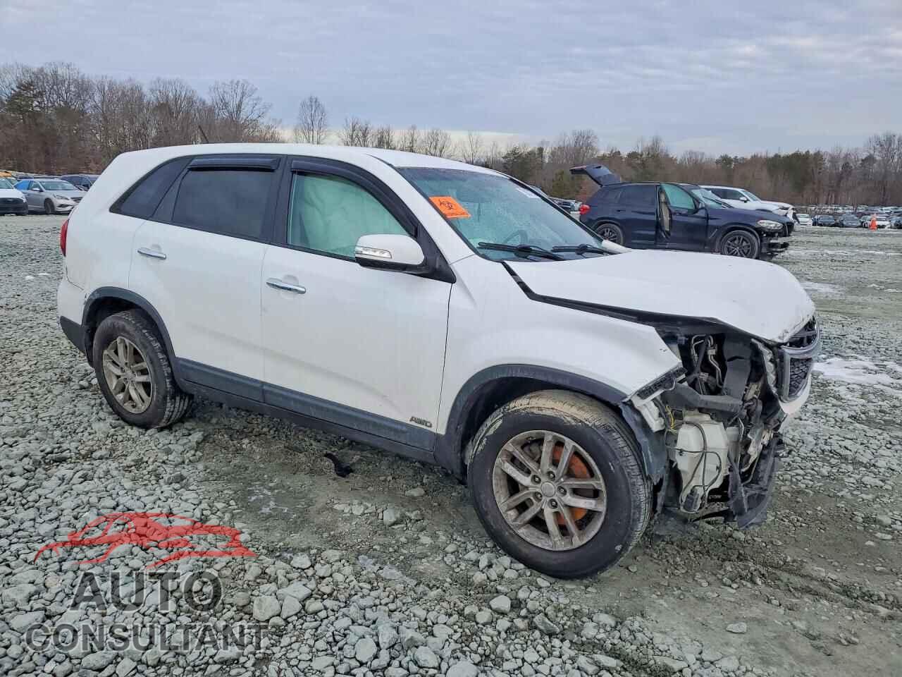 KIA SORENTO 2015 - 5XYKTCA64FG552012