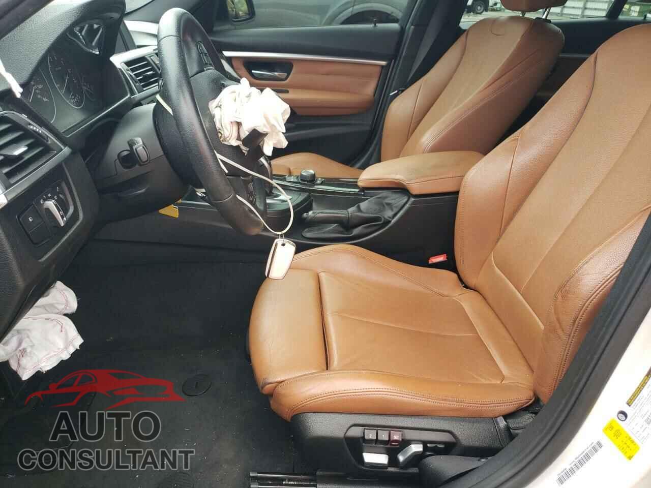 BMW 3 SERIES 2016 - WBA8E9G52GNT42781