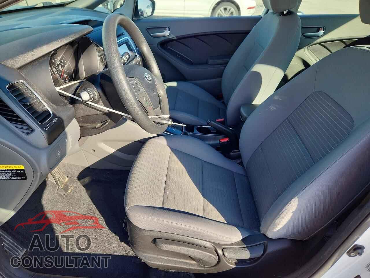 KIA FORTE 2017 - 3KPFL4A70HE149676