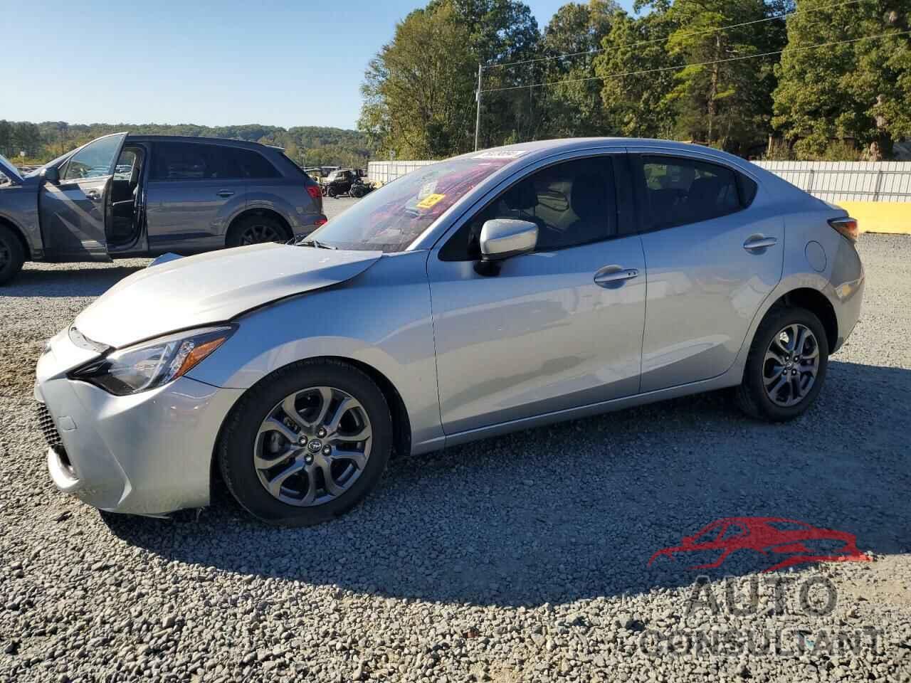 TOYOTA YARIS 2019 - 3MYDLBYV1KY523445