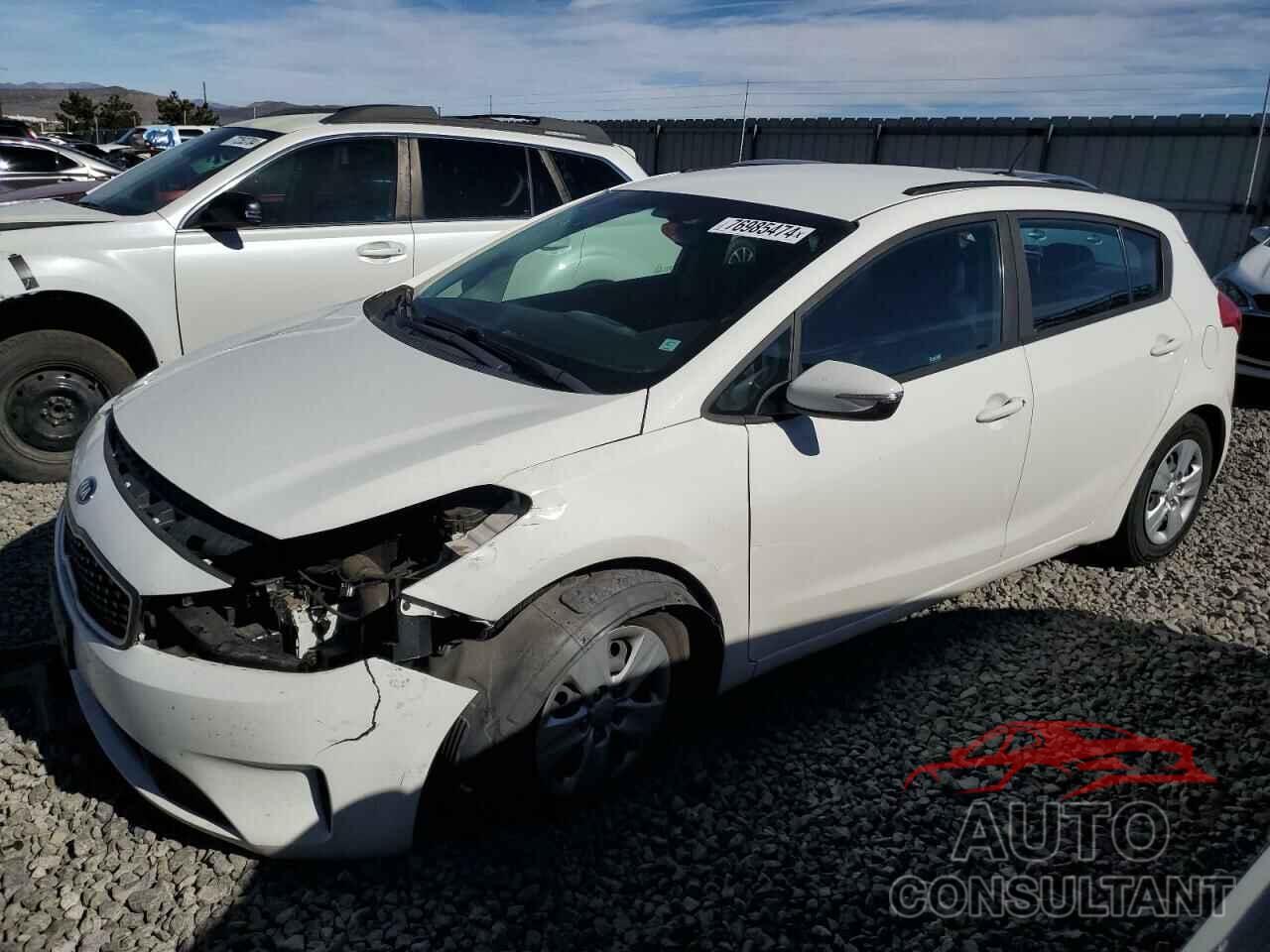 KIA FORTE 2018 - KNAFK5A88J5772981