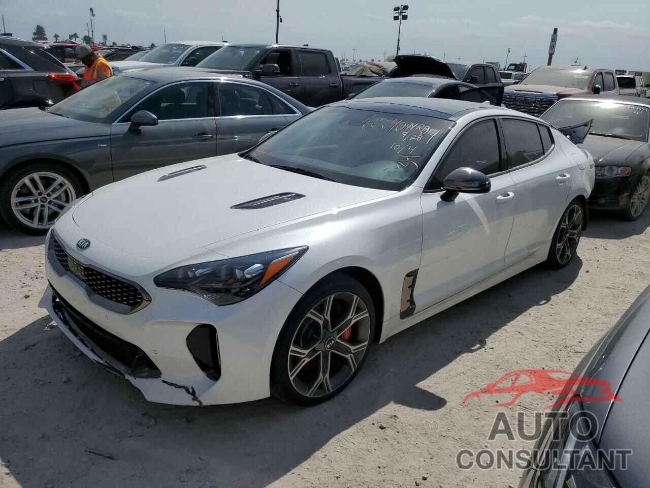 KIA STINGER 2019 - KNAE45LC2K6062123