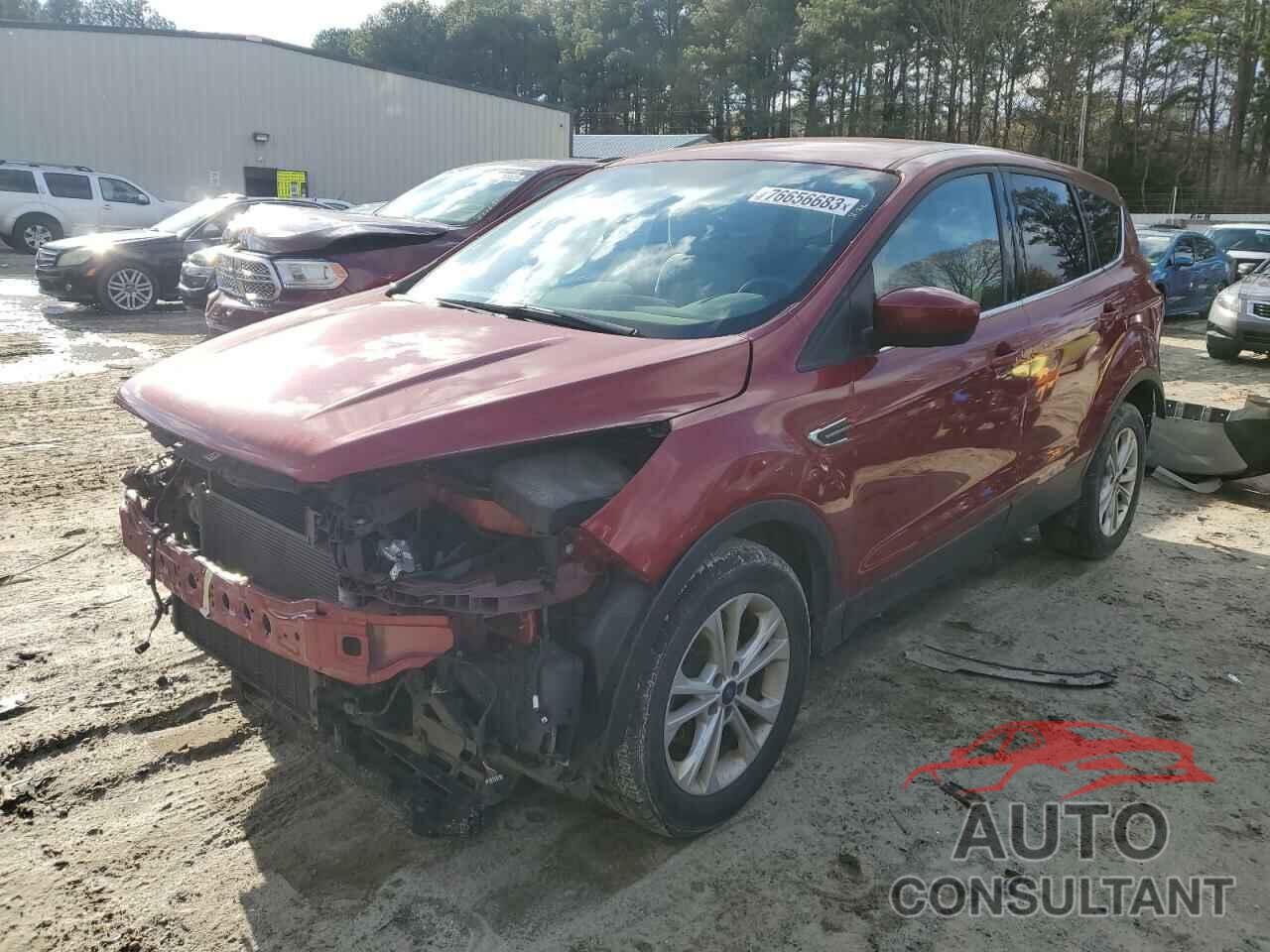 FORD ESCAPE 2017 - 1FMCU0GD4HUA10525