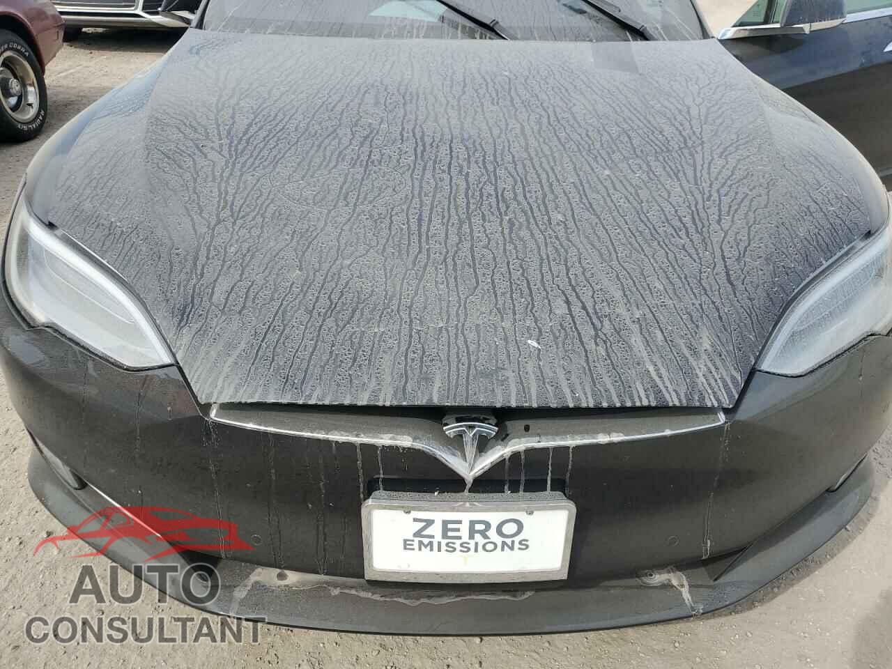 TESLA MODEL S 2017 - 5YJSA1E27HF181570