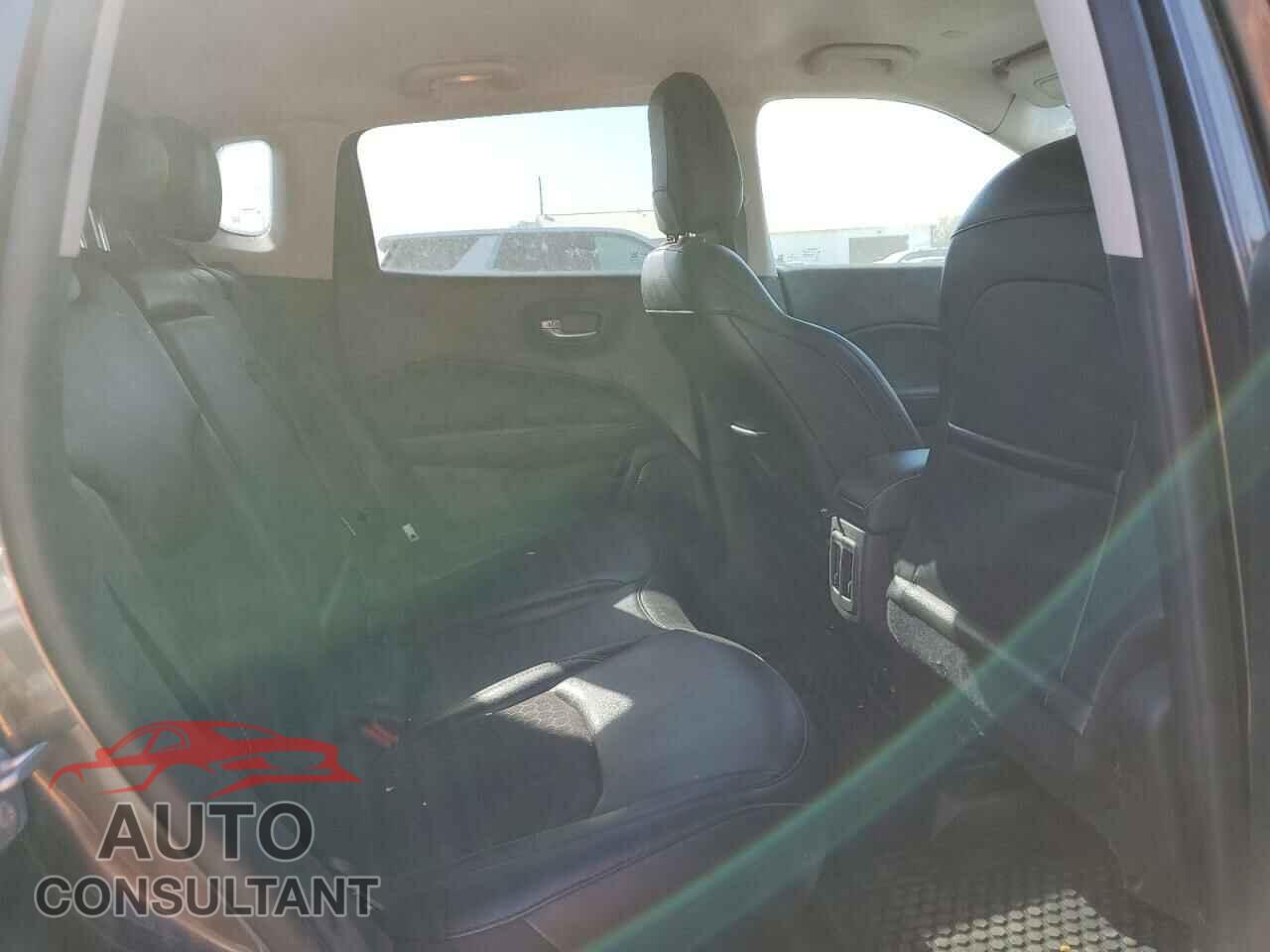 JEEP COMPASS 2020 - 3C4NJDBB2LT209417