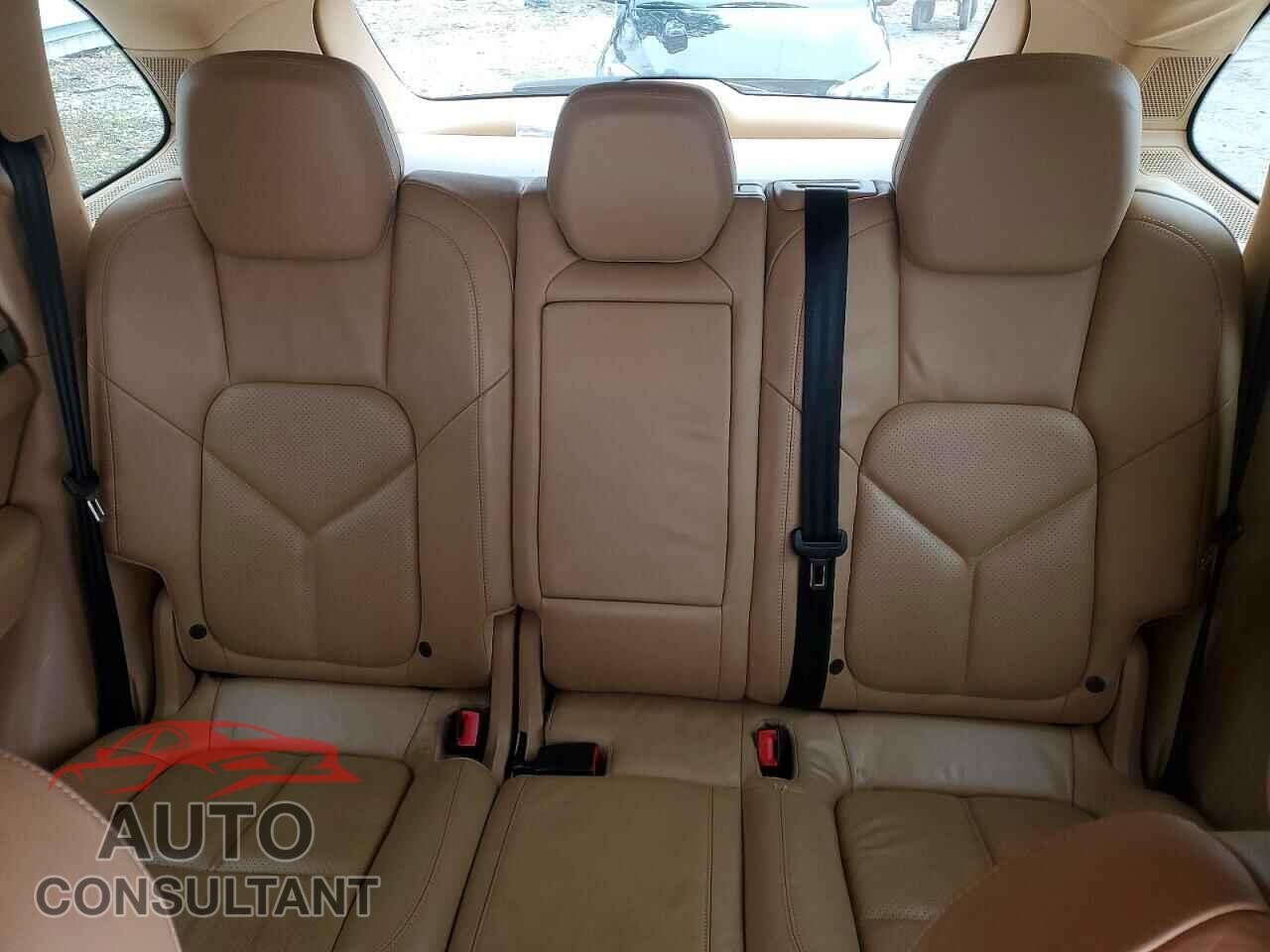 PORSCHE CAYENNE 2012 - WP1AA2A21CLA09580