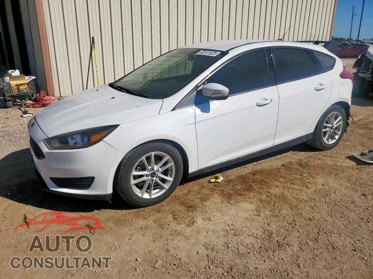 FORD FOCUS 2015 - 1FADP3K28FL232050