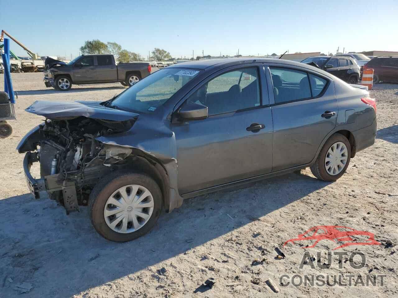 NISSAN VERSA 2018 - 3N1CN7AP5JL837174